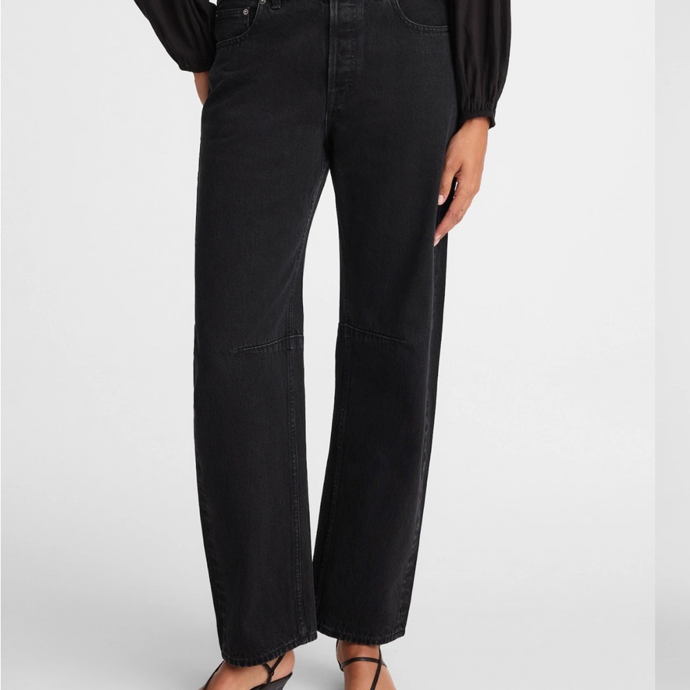 Madewell Darted Barrel Leg Denim